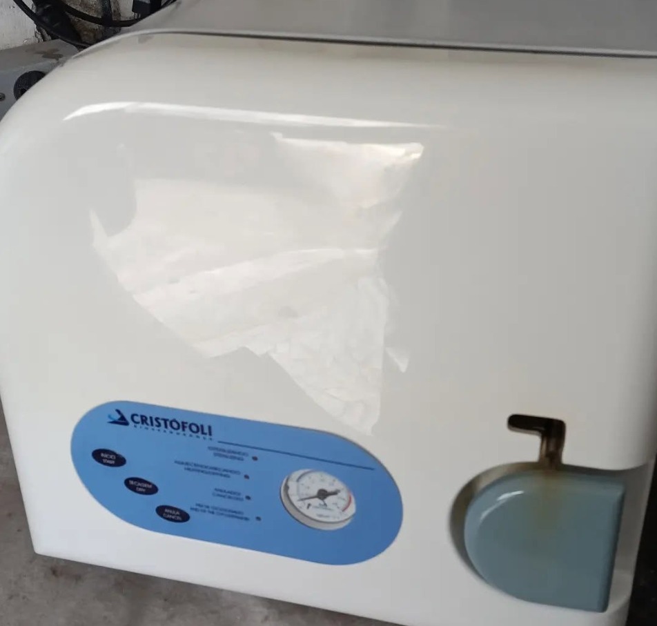Manutenção de autoclave